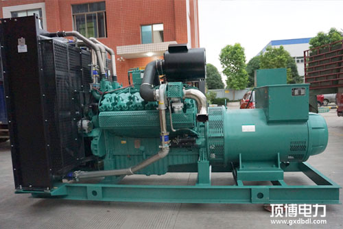 柴油机功率不足会出现哪3个故障现象?